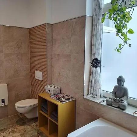 Lägenhet Penthousewohnung 126 Qm Innenstadt+ Dachterrasse *