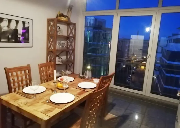 Penthousewohnung 126 Qm Innenstadt+ Dachterrasse アパート